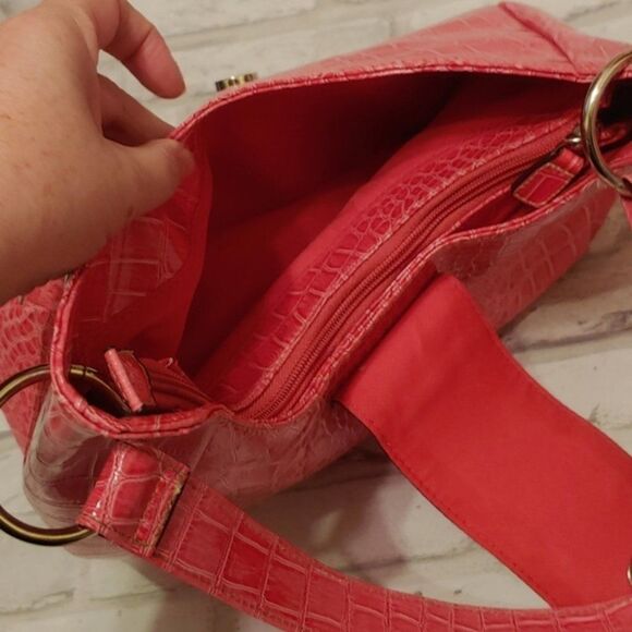 Pink Snake skin pattern purse - Picture 6 of 7